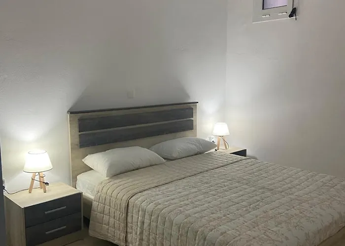 Oikonomou Lejlighed *